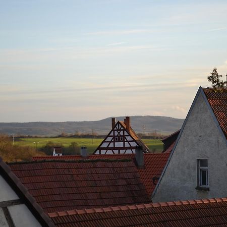 Hotel-Gasthof Rotes Ross Markt Einersheim Bagian luar foto