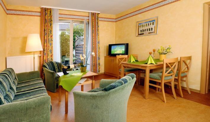 Hotel-Gasthof Rotes Ross Markt Einersheim Ruang foto