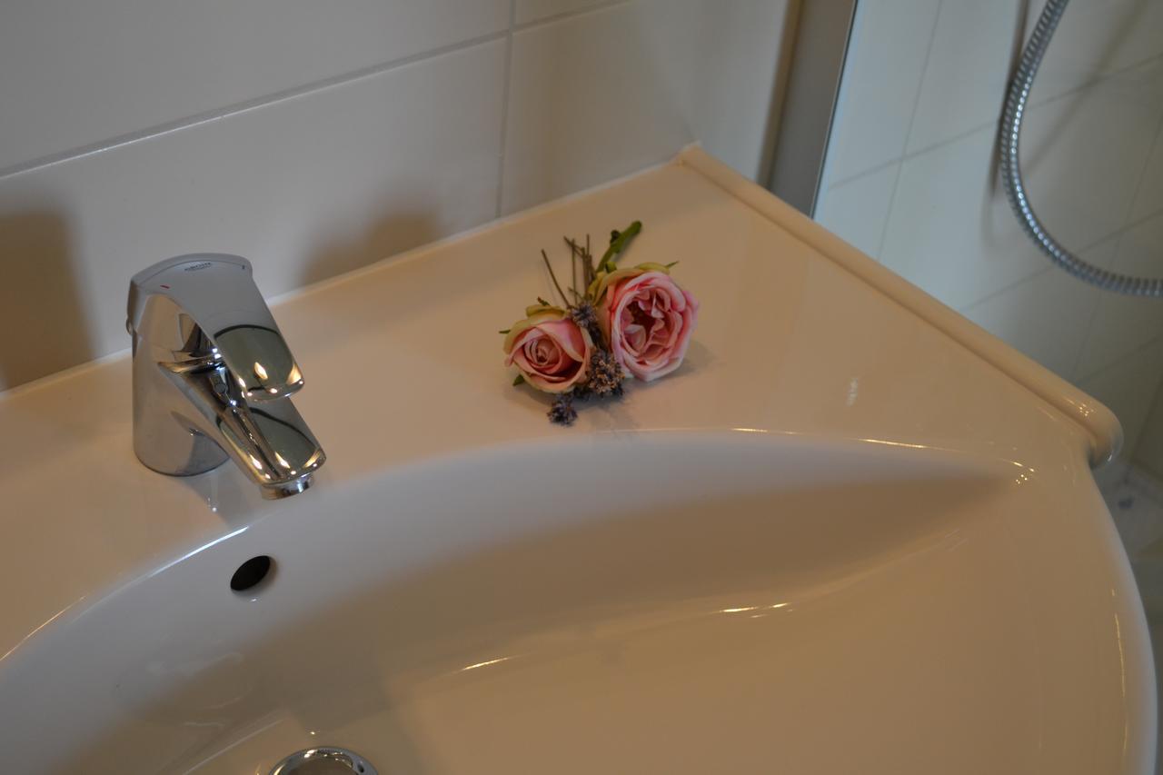 Hotel-Gasthof Rotes Ross Markt Einersheim Bagian luar foto