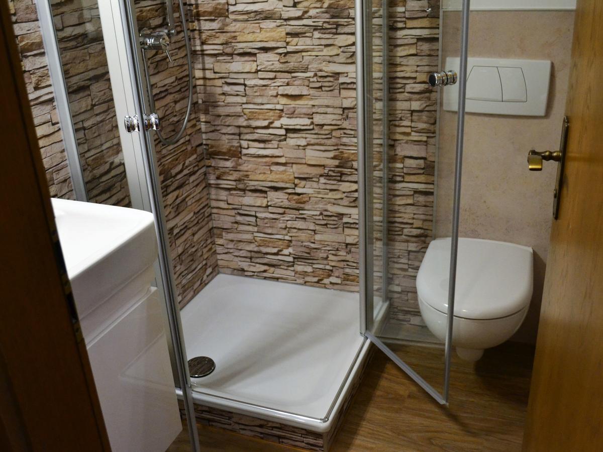 Hotel-Gasthof Rotes Ross Markt Einersheim Bagian luar foto